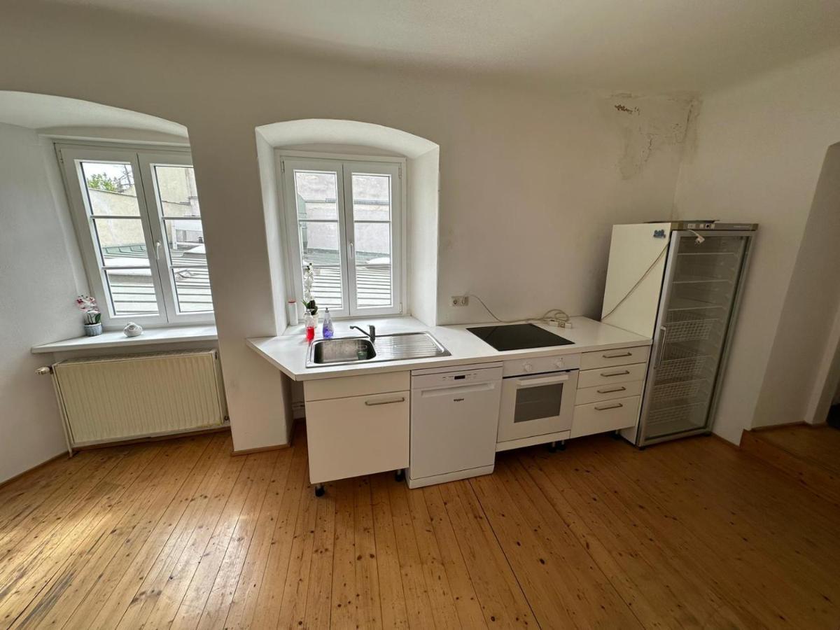 Central Plaza Family Apartment 2 Bedroom Bruckneudorf Buitenkant foto