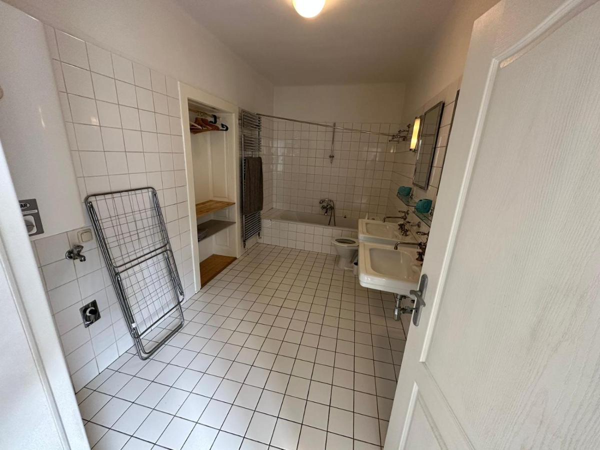 Central Plaza Family Apartment 2 Bedroom Bruckneudorf Buitenkant foto