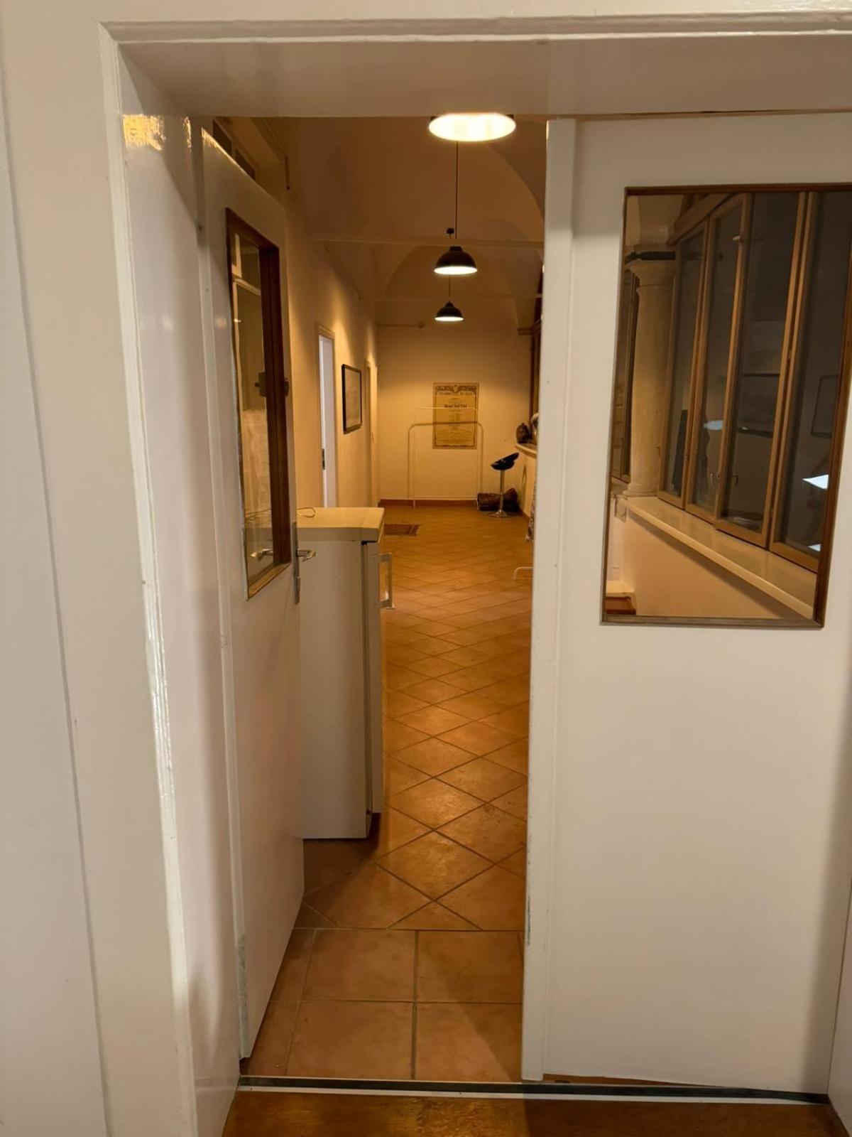 Central Plaza Family Apartment 2 Bedroom Bruckneudorf Buitenkant foto